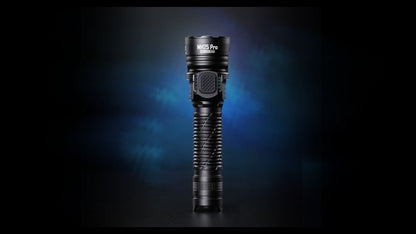 Lampe torche tactique longue portee EDC Nitecore MH25 PRO 01 4