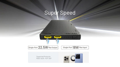 Powerbank Nitecore NB10000 GEN3 en fibre de carbon tres leger 01 13