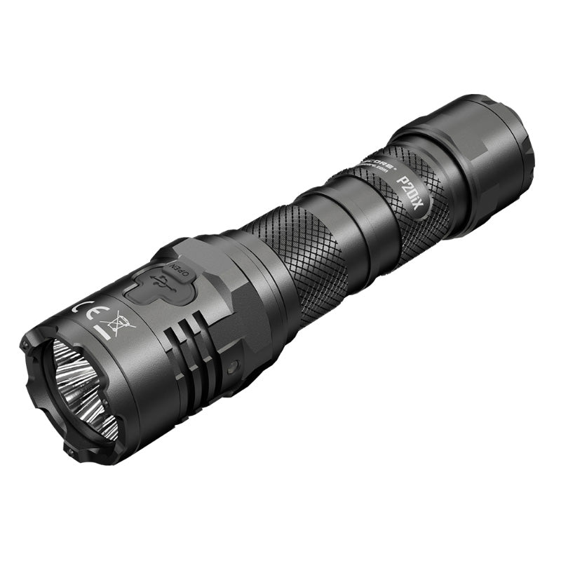 lampe torche tactique rechargeable nitecore P20ix